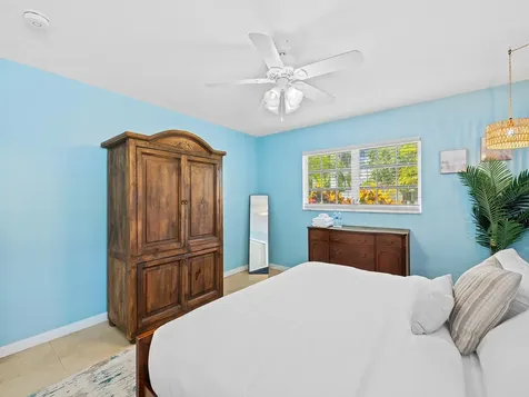 3240 Spanish River Drive Lauderdale By The Sea FL 33062