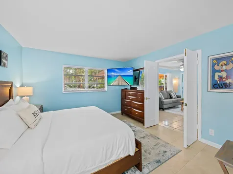 3240 Spanish River Drive Lauderdale By The Sea FL 33062