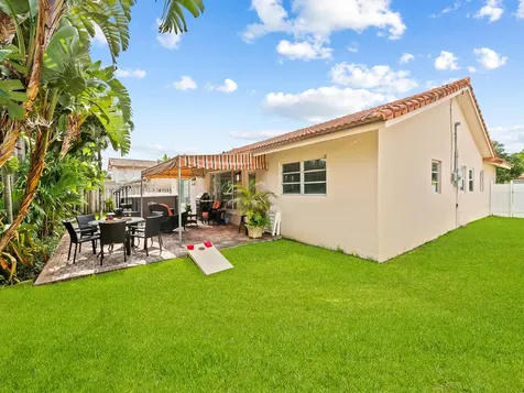 3240 Spanish River Drive Lauderdale By The Sea FL 33062