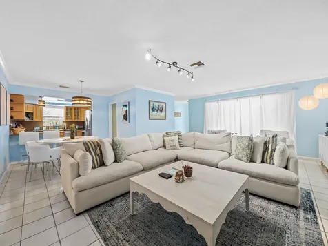 3240 Spanish River Drive Lauderdale By The Sea FL 33062