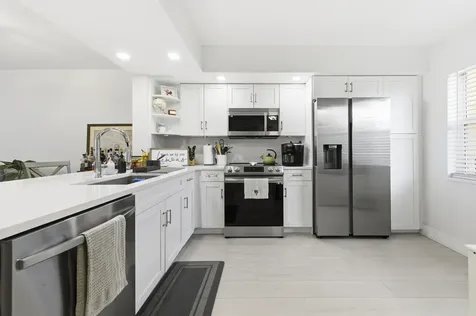 896 N Federal Highway Lantana FL 33462