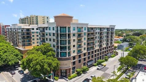 3590 Coral Way Miami FL 33145