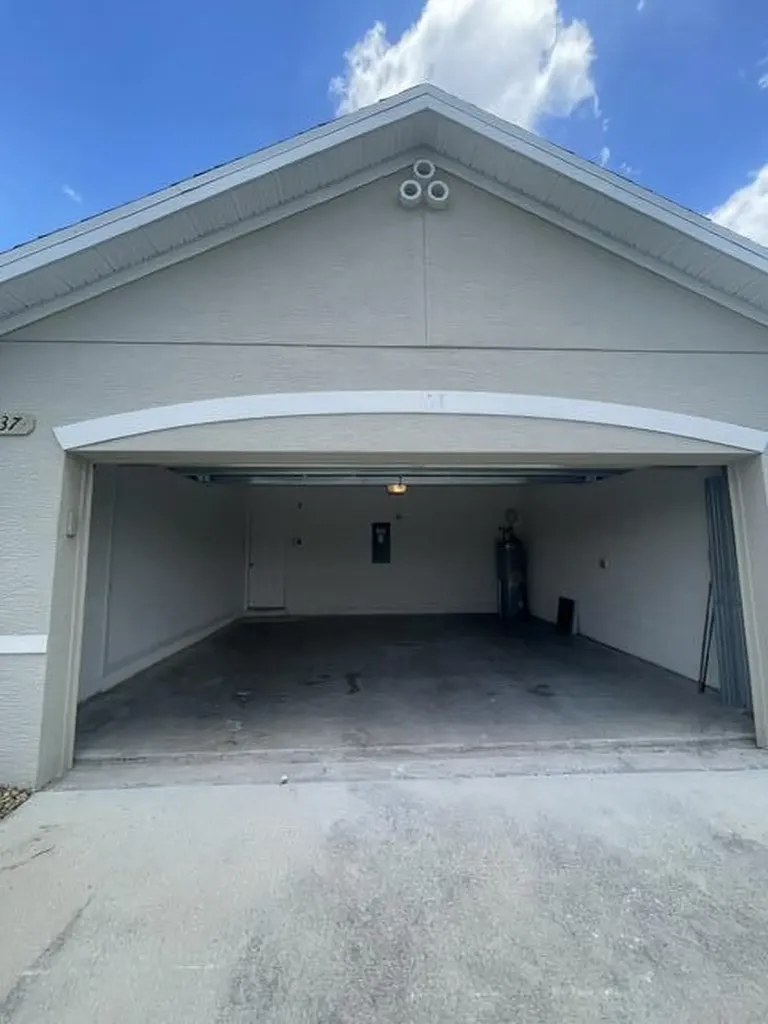 1537 SW Meridian Avenue Port St Lucie FL 34953