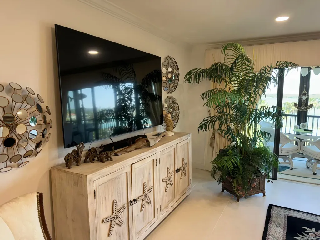 200 Intracoastal Place Jupiter FL 33469