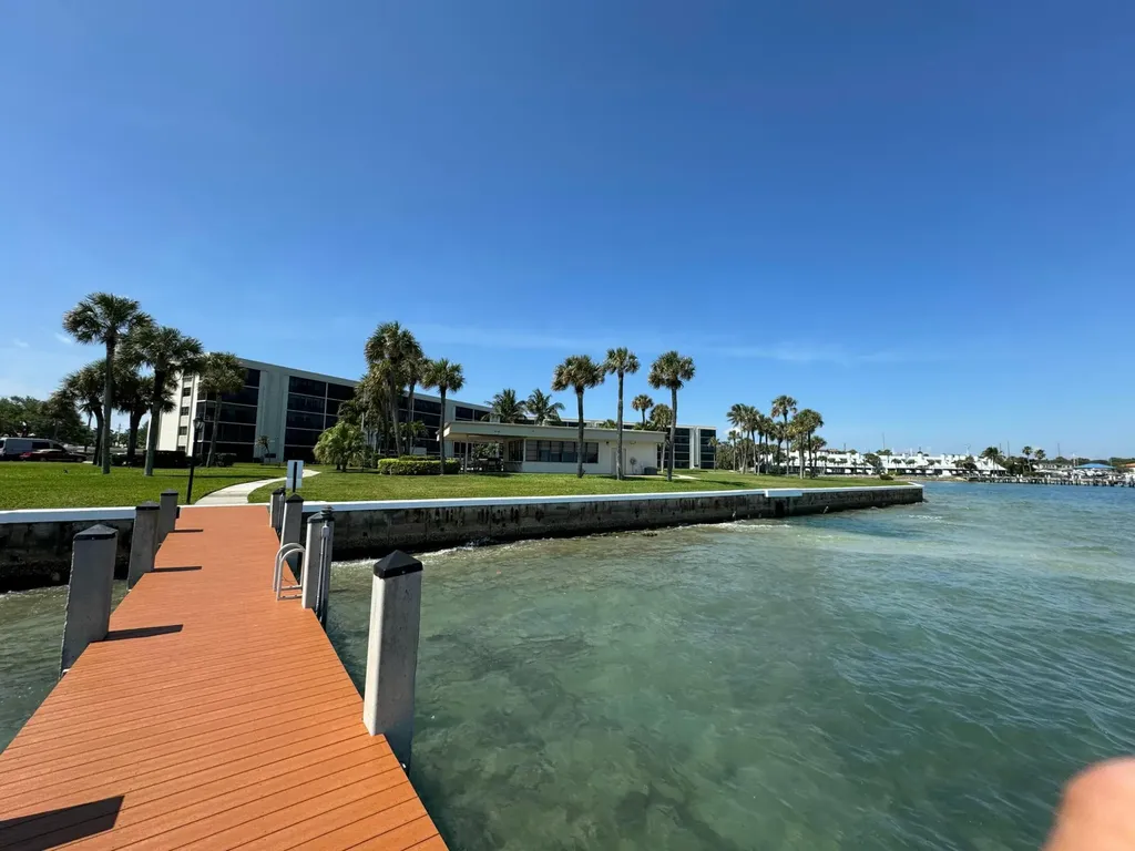 200 Intracoastal Place Jupiter FL 33469