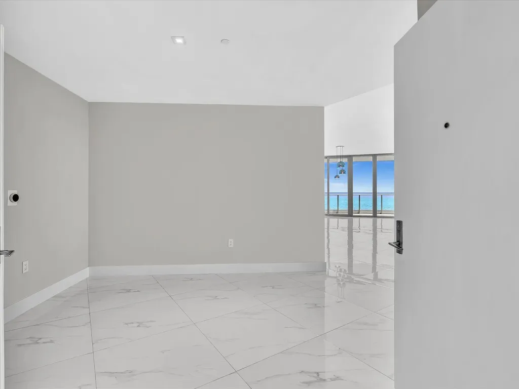 701 N Fort Lauderdale Beach Boulevard N Fort Lauderdale FL 33304
