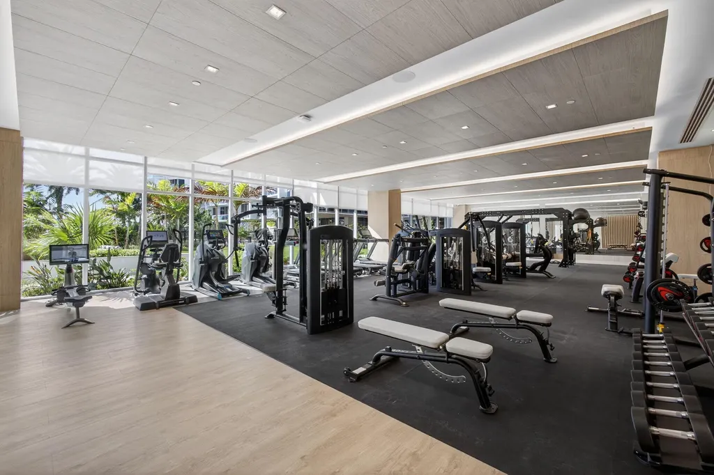 220 Lake Shore Drive West Palm Beach FL 33403