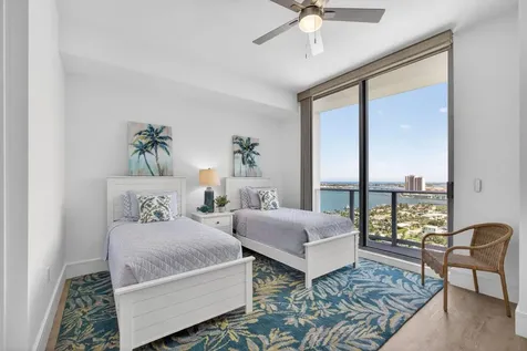 220 Lake Shore Drive West Palm Beach FL 33403