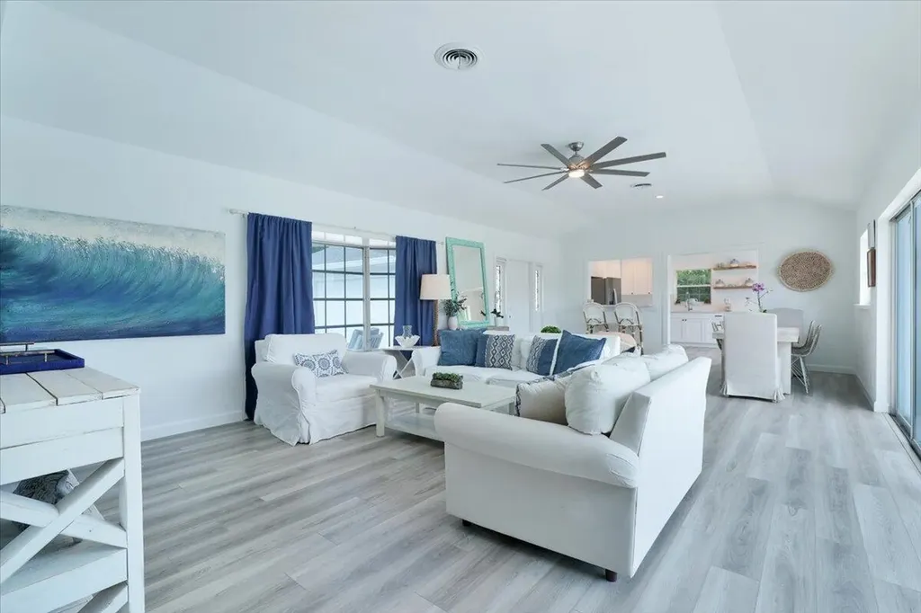 76 W Fairview W Tequesta FL 33469