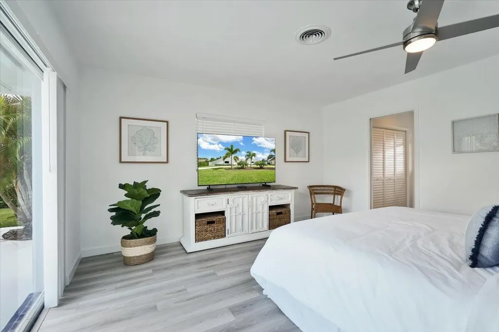 76 W Fairview W Tequesta FL 33469