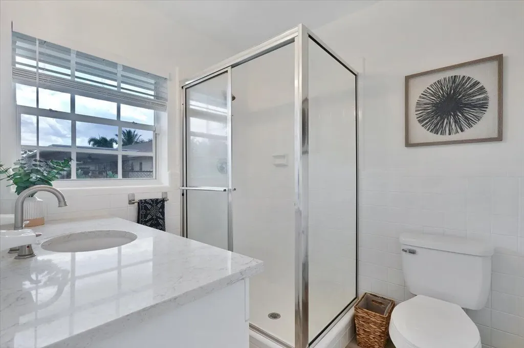 76 W Fairview W Tequesta FL 33469