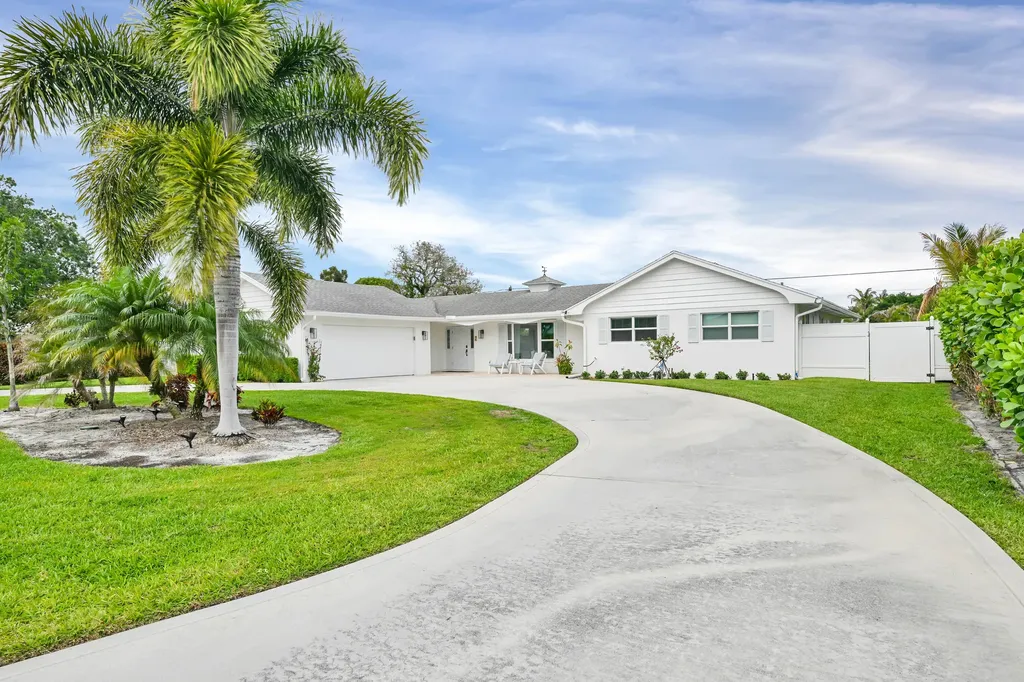76 W Fairview W Tequesta FL 33469