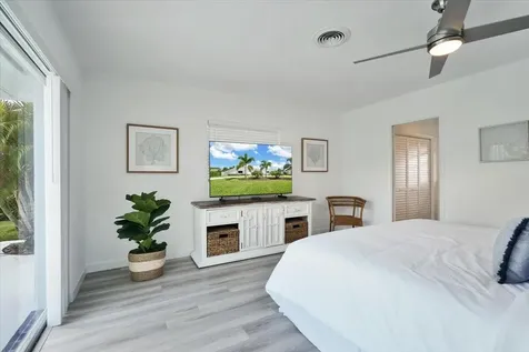 76 W Fairview W Tequesta FL 33469