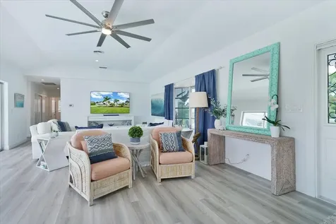 76 W Fairview W Tequesta FL 33469