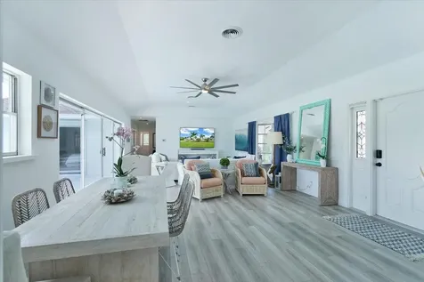 76 W Fairview W Tequesta FL 33469