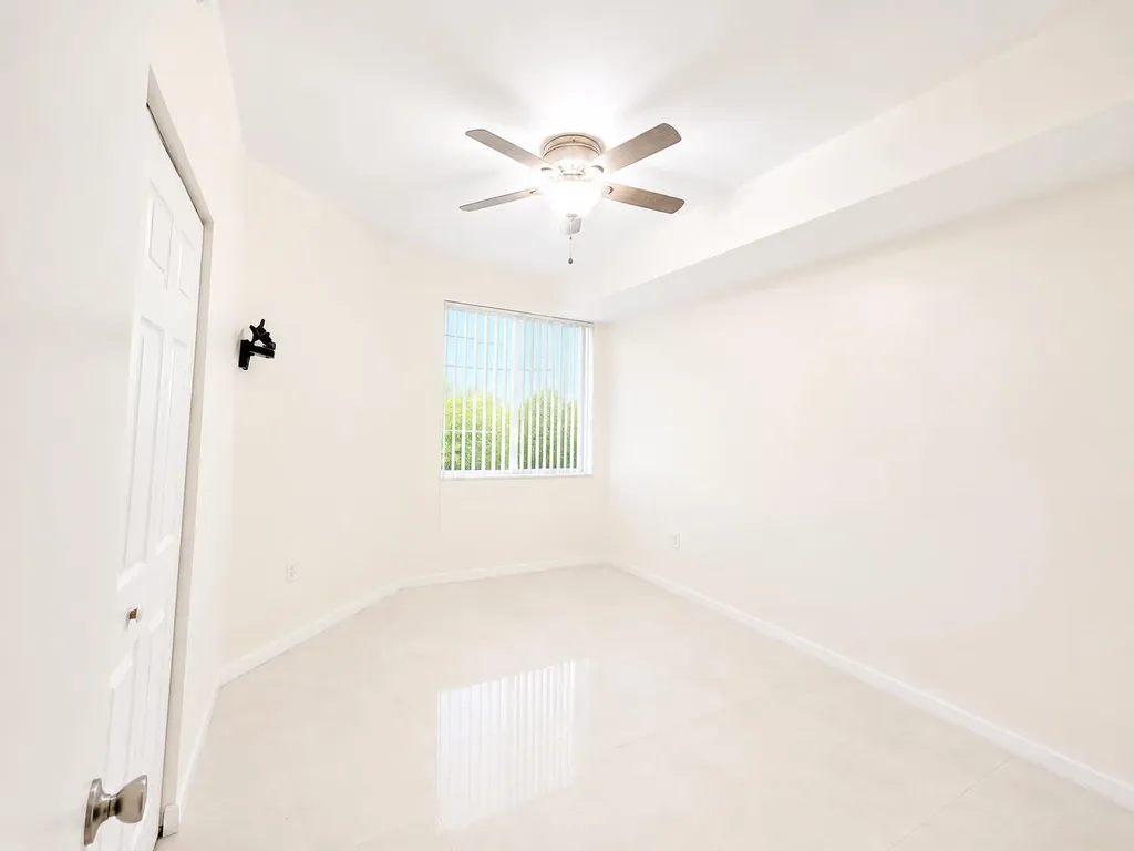6936 SW 39th Street Davie FL 33314