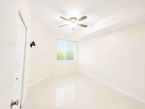 6936 SW 39th Street Davie FL 33314