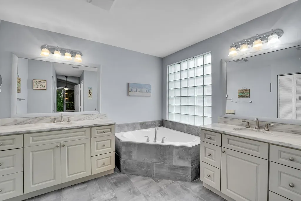 7600 Ridgefield Lane Lake Worth FL 33467