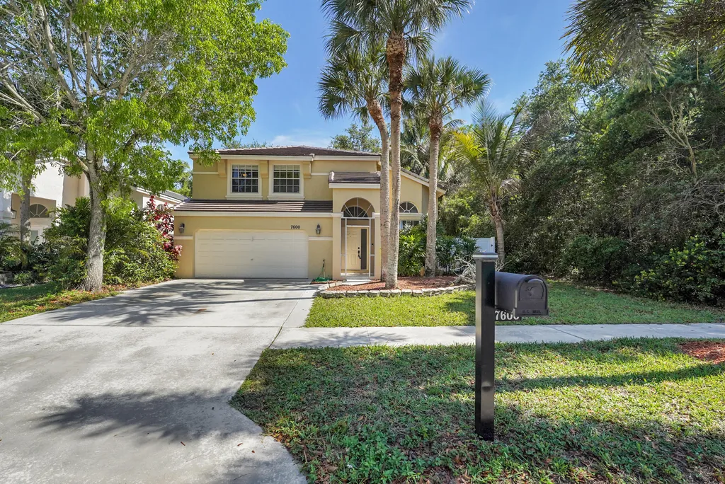 7600 Ridgefield Lane Lake Worth FL 33467