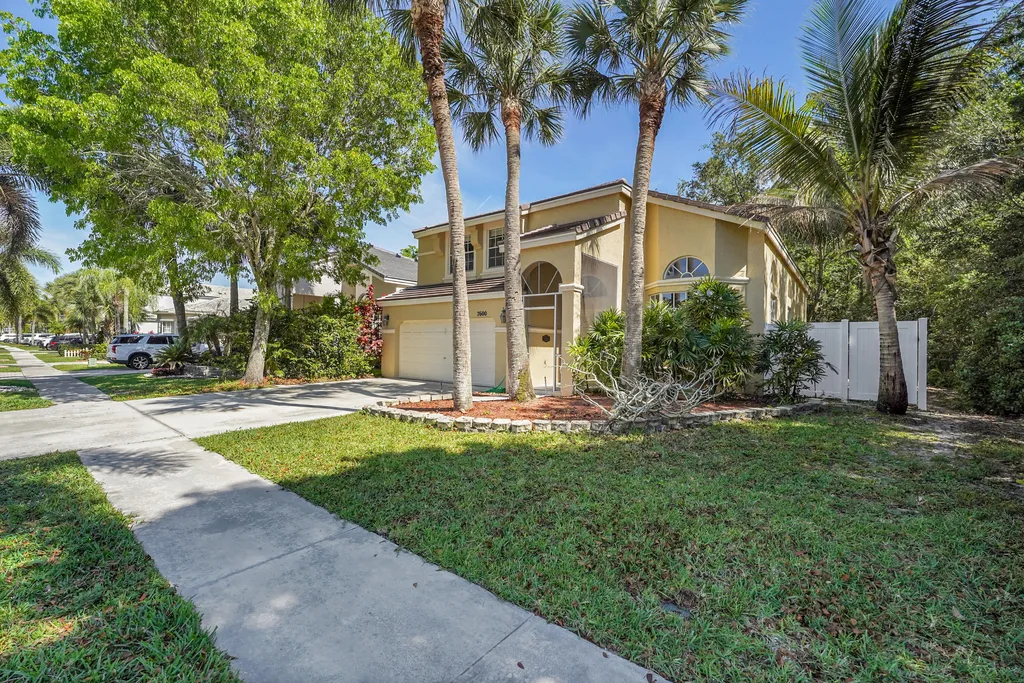 7600 Ridgefield Lane Lake Worth FL 33467
