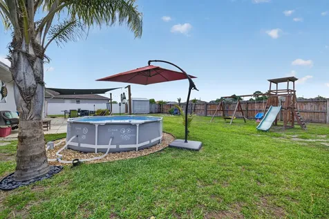 1031 SW Idol Avenue Port St Lucie FL 34953