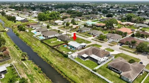 1031 SW Idol Avenue Port St Lucie FL 34953