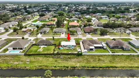 1031 SW Idol Avenue Port St Lucie FL 34953