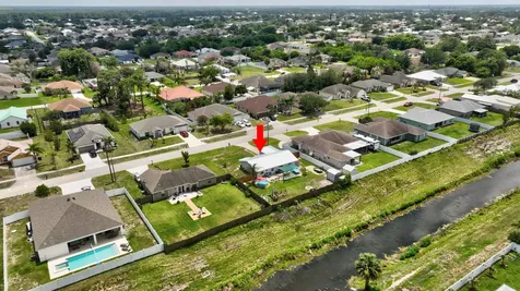 1031 SW Idol Avenue Port St Lucie FL 34953