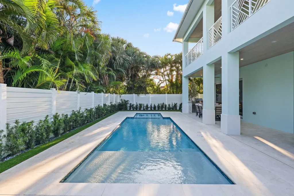 1041 Bimini Lane West Palm Beach FL 33404