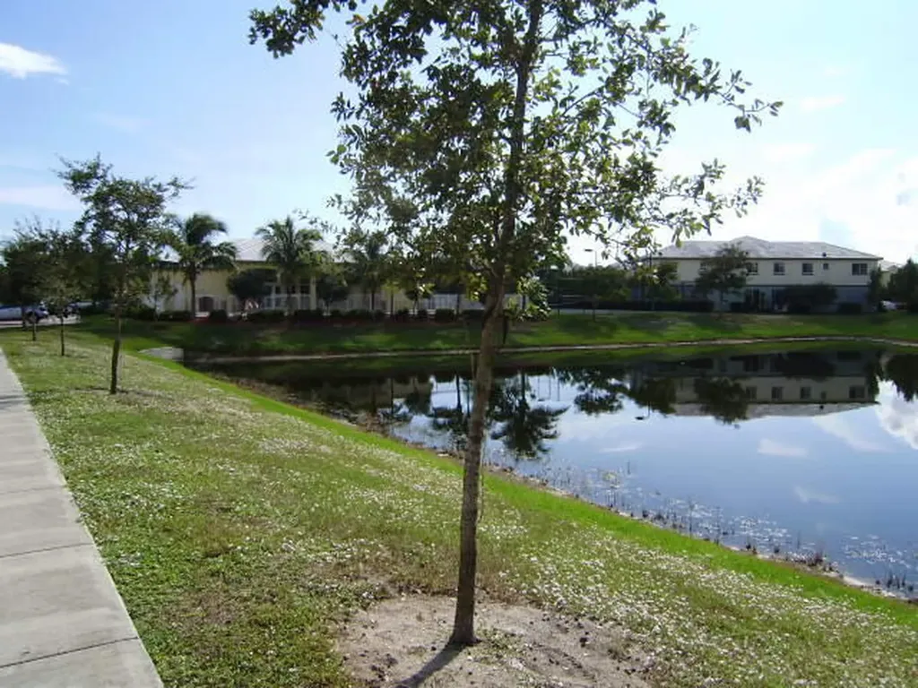 2030 Nassau Drive West Palm Beach FL 33404