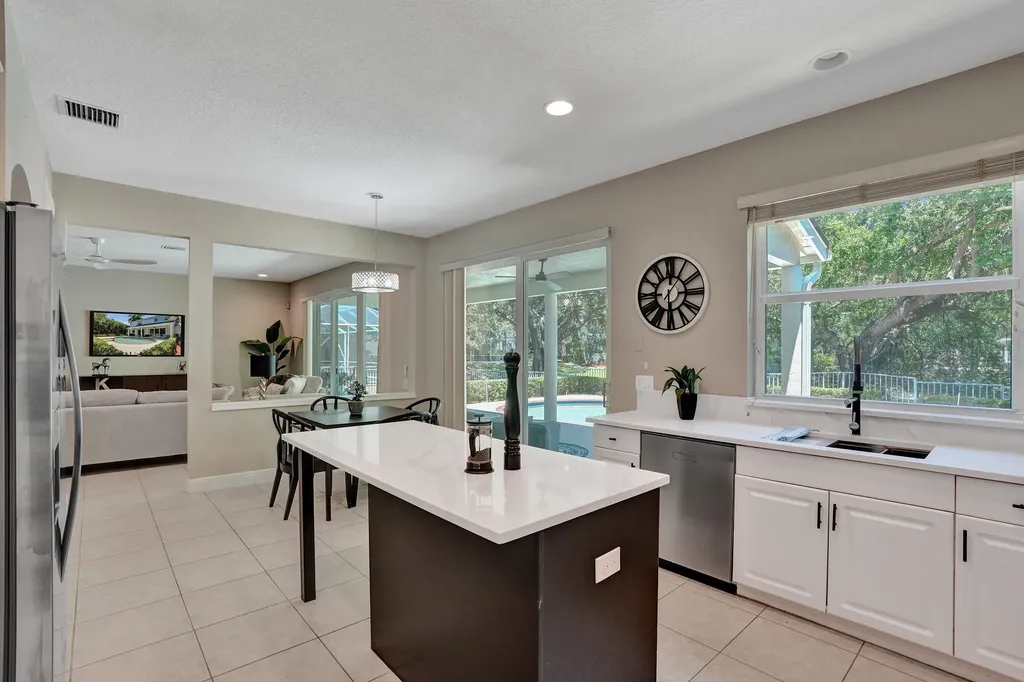 6020 NW 104th Lane Parkland FL 33076