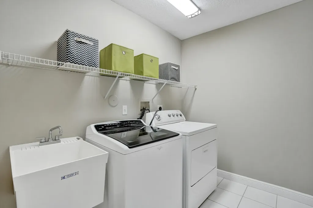 6020 NW 104th Lane Parkland FL 33076