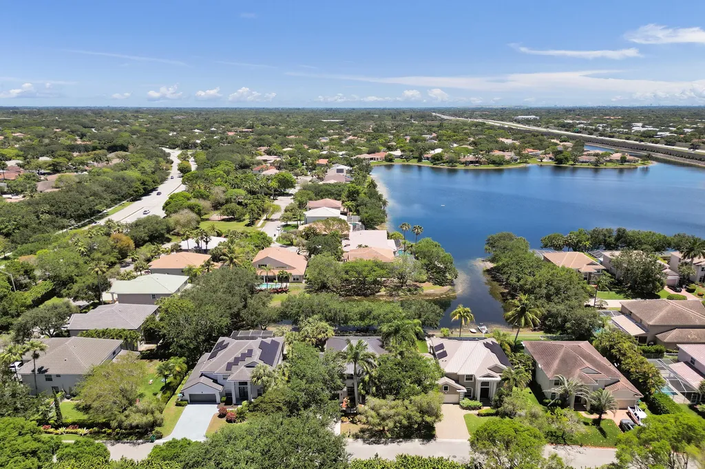 6020 NW 104th Lane Parkland FL 33076