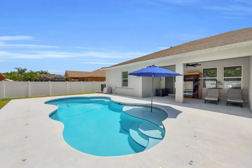 5515 NW Whitecap Road Port St Lucie FL 34986