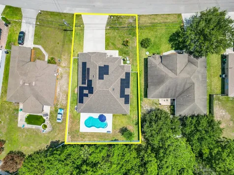 5515 NW Whitecap Road Port St Lucie FL 34986