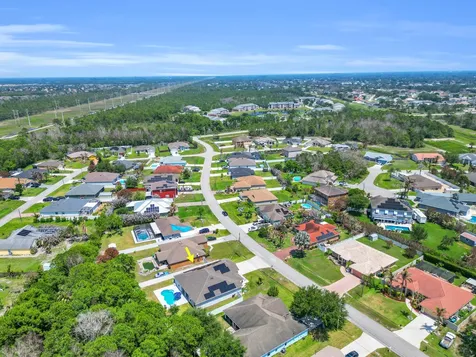 5515 NW Whitecap Road Port St Lucie FL 34986