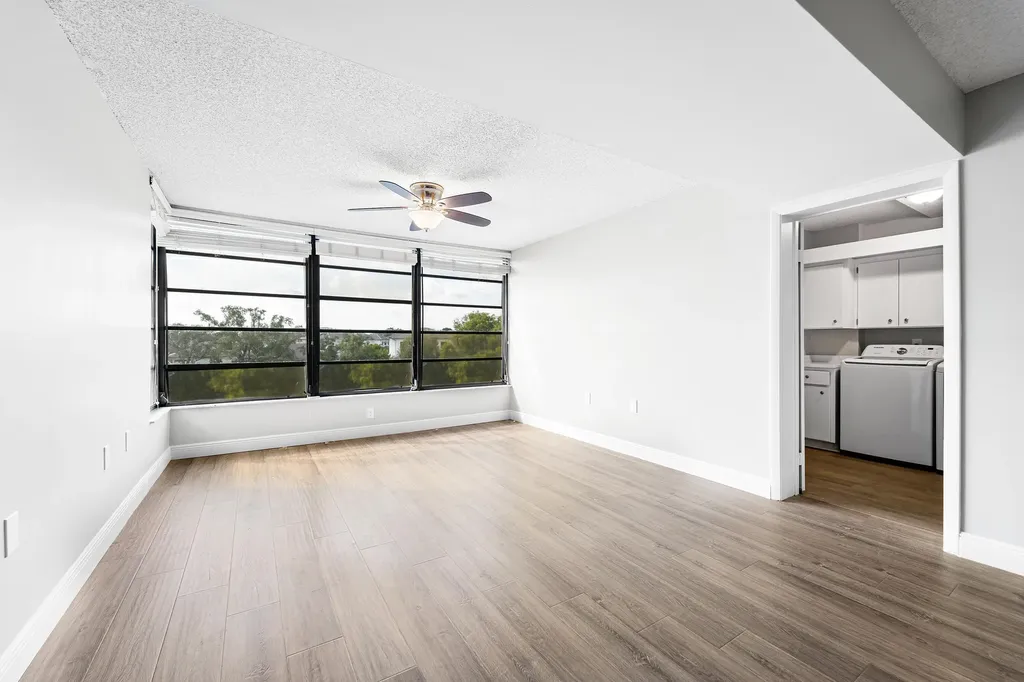 3636 Whitehall Drive West Palm Beach FL 33401
