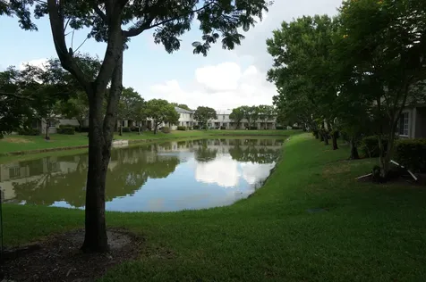 2022 Freeport Lane Riviera Beach FL 33404