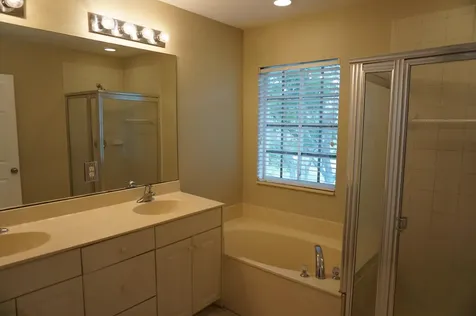 2022 Freeport Lane Riviera Beach FL 33404