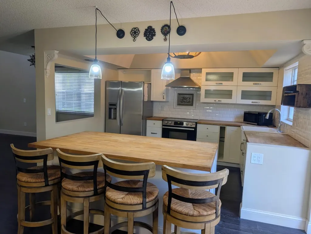 12199 SW 49th Court Cooper City FL 33330