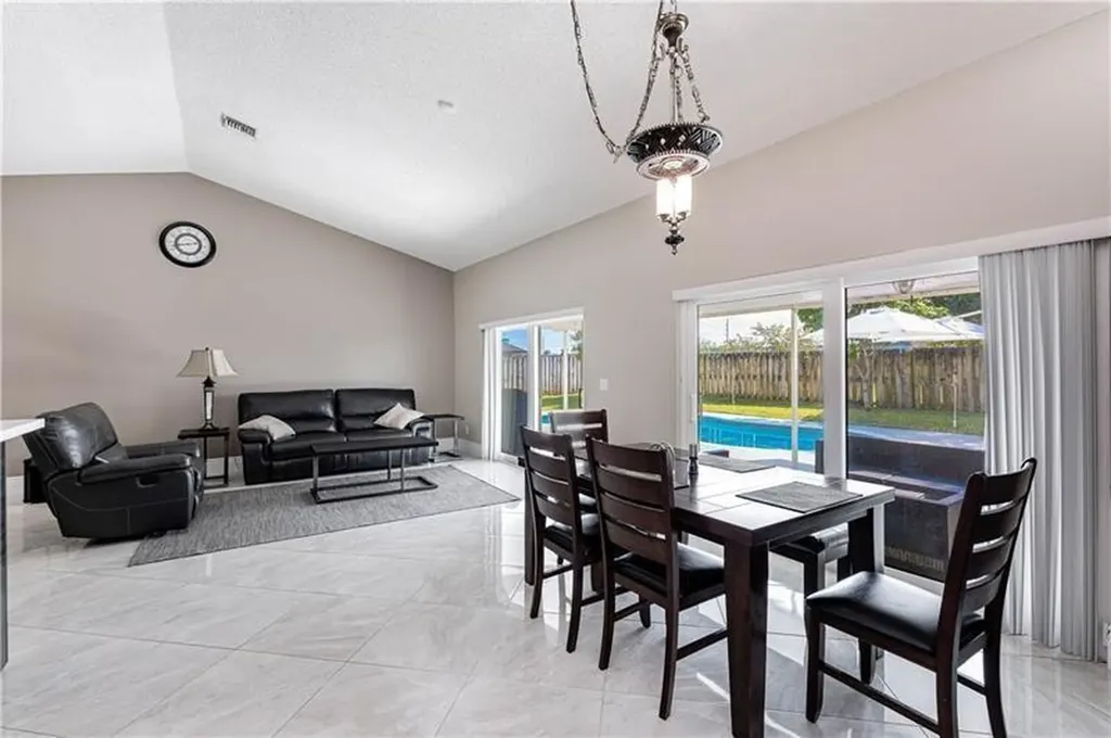 7200 SW 20th Street Plantation FL 33317