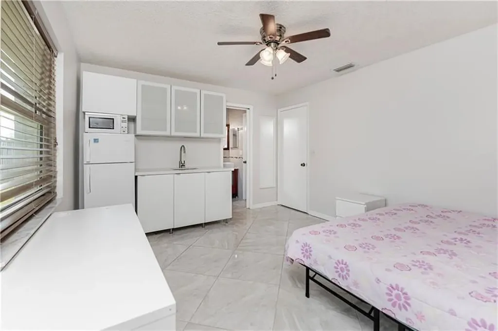 7200 SW 20th Street Plantation FL 33317