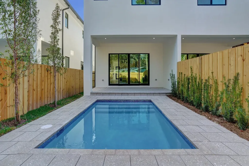 604 SW 7th Avenue Fort Lauderdale FL 33315