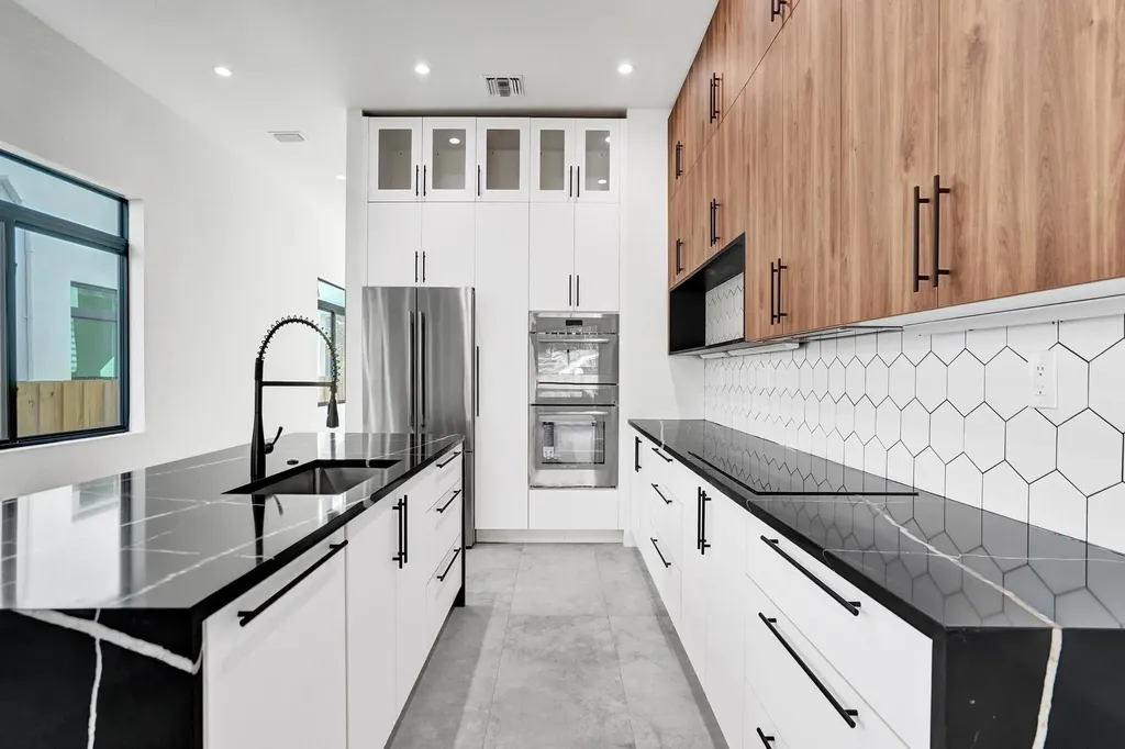604 SW 7th Avenue Fort Lauderdale FL 33315