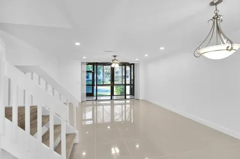 4821 NW 22nd Street Coconut Creek FL 33063