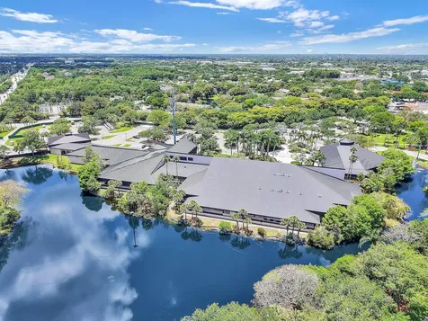 4821 NW 22nd Street Coconut Creek FL 33063