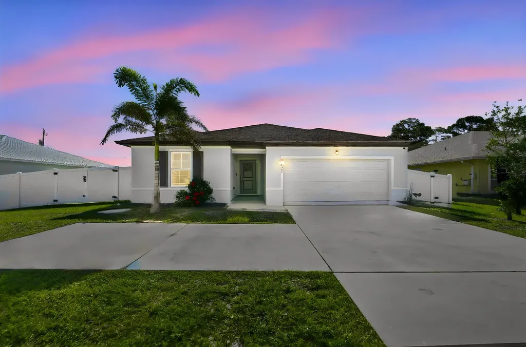 4633 SW Savona Boulevard Port St Lucie FL 34953