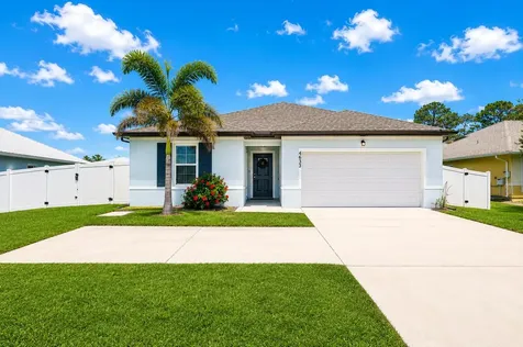 4633 SW Savona Boulevard Port St Lucie FL 34953