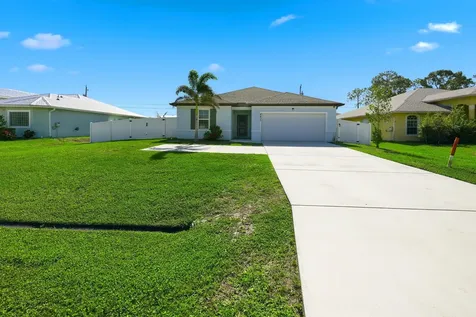 4633 SW Savona Boulevard Port St Lucie FL 34953