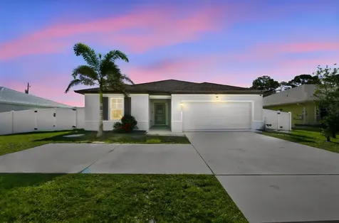 4633 SW Savona Boulevard Port St Lucie FL 34953